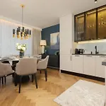 Lux Blue Moon Center Foksal By Renters Prestige Apartmán *