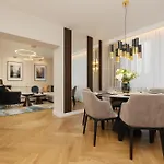 Apartman Lux Blue Moon Center Foksal By Renters Prestige