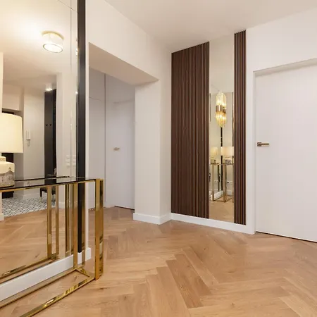 Lux Blue Moon Center Foksal By Renters Prestige Apartament *