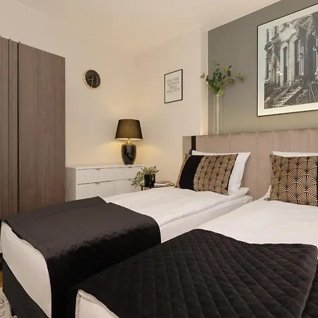 Lux Blue Moon Center Foksal By Renters Prestige Apartament